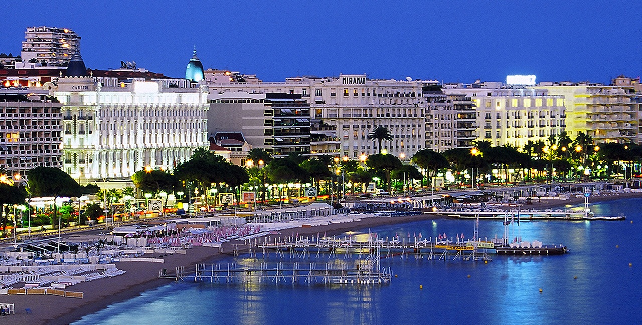 baie_de_cannes_la_nuit